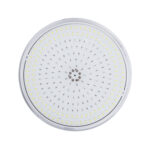 Ampoule LED submersible ronde plate PAR56 avec réseau de LED jaunes sur fond blanc et cadre métallique