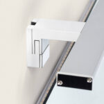 Applique murale chromée rectangulaire à fixation pour miroir, finition argentée brillante