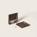 Applique murale carrée brune en saillie avec module LED intégré et plaque de fixation