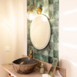 Applique murale globe en verre transparent avec fixation murale métal doré