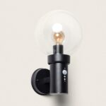 Applique murale noire cylindrique avec globe en verre et détecteur PIR