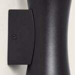 Applique murale extérieure noire en aluminium, forme courbée sablier avec platine de fixation