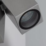 Applique murale extérieure aluminium argentée carrée avec optique circulaire avant