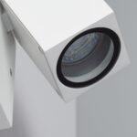 Applique murale blanche aluminium, corps carré et lentille circulaire orientable