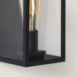 Applique murale extérieure noire en métal et verre, forme rectangulaire avec ampoule à filament visible