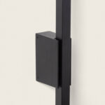 Applique murale extérieure noire en aluminium finition mate, corps vertical, fixation murale