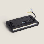 Applique murale LED rectangulaire noire en aluminium, bande LED visible et câbles d'alimentation