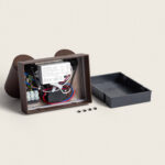 Applique murale deux spots rouille, boîtier ouvert révélant driver LED et câblage