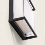 Applique murale extérieure carrée noire avec diffuseur blanc opalin
