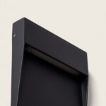 Applique murale extérieure noire carrée en saillie, finition mate avec ouverture LED encastrée
