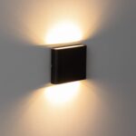 Applique murale carrée noire en aluminium, éclairage double face vers le haut et le bas