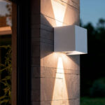 Applique murale extérieure blanche en aluminium, cube, éclairage double face haut et bas