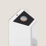 Applique murale blanche en aluminium, corps rectangulaire à tête biseautée avec LED encastrée