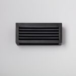 Applique murale extérieure noire en métal rectangulaire à lames horizontales