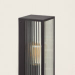 Applique murale extérieure en métal noir avec verre cannelé et ampoule visible