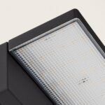 Applique murale solaire noire en aluminium, panneau LED rectangulaire à diffuseur texturé pour éclairage extérieur