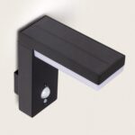 Applique murale solaire LED noire en aluminium avec détecteur de mouvement et panneau solaire intégré