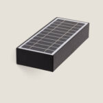 Applique murale solaire rectangulaire noire avec panneau solaire intégré