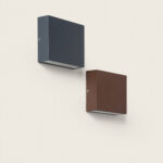 Applique murale LED carrée aluminium, finitions anthracite et rouille, éclairage double face