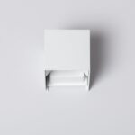 Applique murale blanche carrée en aluminium finition mate éclairage LED orienté vers le bas