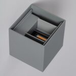 Applique murale LED grise en aluminium, forme carrée avec module LED intérieur