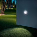 Balise murale encastrable ronde LED blanche, éclairage orienté vers le sol, finition affleurante