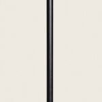 Balise extérieure noire cylindrique en métal mat, tube vertical mince