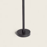 Balise extérieure noire en métal, mât cylindrique avec base ronde de fixation en saillie