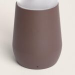 Balise sur pied couleur rouille finition mate, base conique avec diffuseur blanc