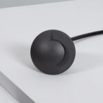 Balise encastrable ronde noire mate avec câble pour installation au sol