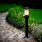 Balise extérieure sur pied noire avec globe en verre, éclairage de bord d'allée