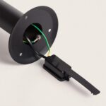 Balise sur pied noire avec platine de fixation et connecteur d'alimentation visible