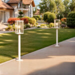 Balise extérieure sur pied blanche 68 cm avec diffuseur rectangulaire en verre