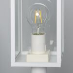 Balise sur pied blanche avec lanterne en verre et douille cylindrique, ampoule à filament visible