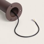 Balise sur pied finition rouille, base cylindrique métallique avec platine de fixation et câble électrique à fils dénudés