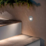 Balise encastrable murale ronde blanche, éclairage dirigé vers le bas pour escalier extérieur