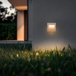 Balise encastrée murale carrée blanche, éclairage LED diffusant une lumière chaude vers le sol