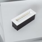 Balise encastrée murale rectangulaire blanche, corps noir, LED linéaire visible