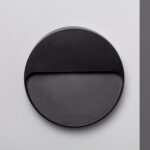 Applique murale ronde noire en saillie, finition mate, à diffusion vers le bas pour éclairage extérieur