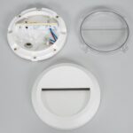 Balise murale ronde blanche en saillie, boîtier, diffuseur et anneau de fixation visibles