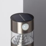 Balise solaire cylindrique en acier inoxydable avec capteur de mouvement et diffuseur transparent