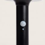 Balise solaire sur pied noire avec capteur de mouvement et témoin lumineux