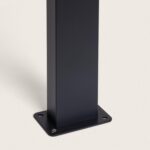 Balise sur pied noire en aluminium, finition mate, tige carrée avec platine de fixation