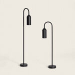 Balise sur pied extérieure noire en aluminium, tige fine courbée et diffuseur cylindrique