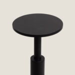 Balise sur pied noire tête ronde plate en aluminium corps cylindrique finition mate