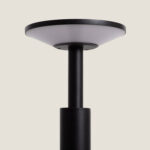 Balise sur pied noire en aluminium, diffuseur plat rond blanc, mât cylindrique pour éclairage extérieur