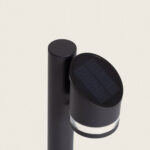 Balise sur pied solaire noire en aluminium avec tête inclinée et panneau solaire circulaire