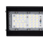 Luminaire LED linéaire industriel noir, module rectangulaire à LED sous capot transparent
