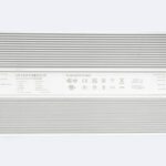 Driver LED boîtier aluminium argenté profil plat, étiquette centrale montrant INVENTRONICS