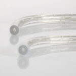 Gaine LED ronde transparente avec conducteur central visible, tube flexible circulaire